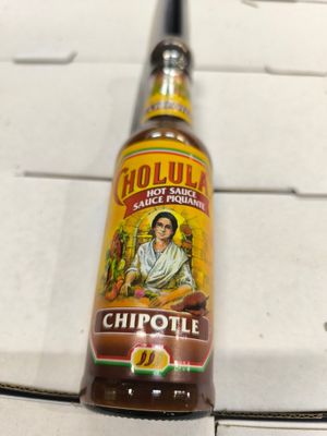 une bouteille de chiptilla posée sur une table