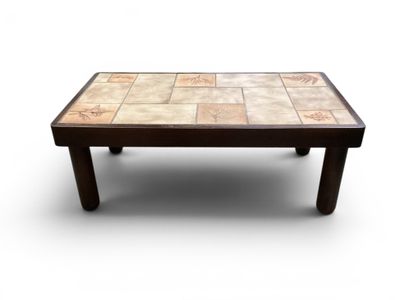 Table basse dans le goût de Capron, plateau carrelé à décor …