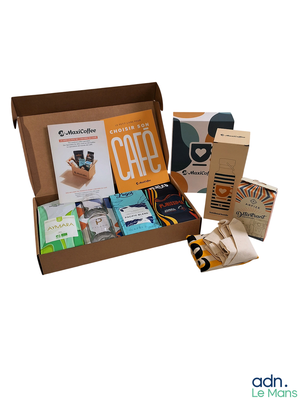 une boîte en carton contenant divers objets