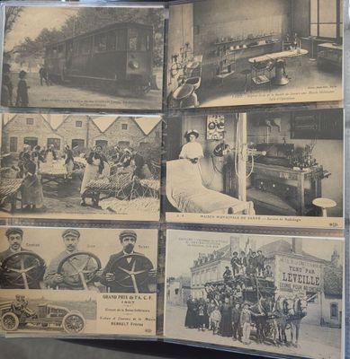 plusieurs vieilles photos en noir et blanc représentant des personnes et des véhicules dans une pièce