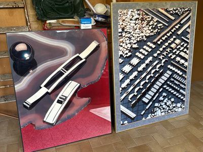 deux tableaux représentant une batte de baseball et une batte de baseball posée par terre