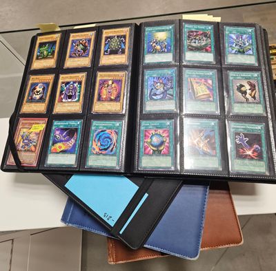 Yu-Gi-Oh! Konami, Jeu de cartes à collectionner.