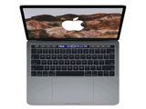 un ordinateur portable MacBook Pro d'Apple, avec le clavier ouvert