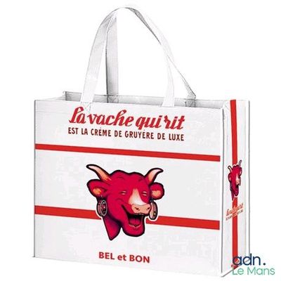un gros plan sur un sac orné d'un taureau