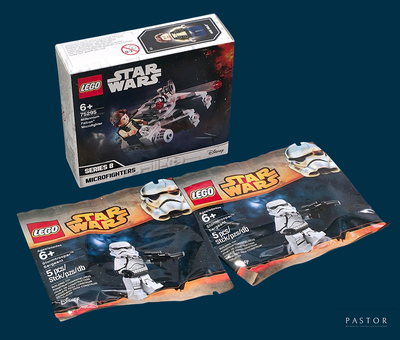 une boîte contenant des produits Lego Star Wars sur fond bleu