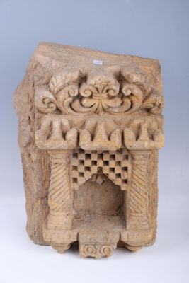 une image représentant une sculpture en pierre représentant une cheminée avec un foyer