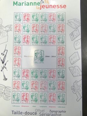 a picture of a stamp with a picture of a soldier on it