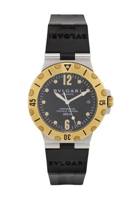 Montre Bulovar pour homme, noire et dorée, avec bracelet en caoutchouc noir