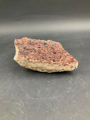 Bloc de Grenat entièrement cristallisé (variété : spessartit…