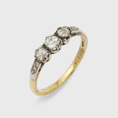 a three stone diamond ring