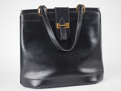 HERMES, Paris Sac vintage, modèle Berry, porté main en cuir …