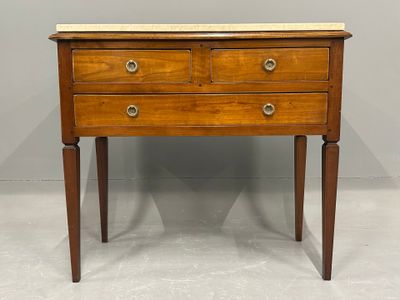 CONSOLE rectangulaire reposant sur quatre pieds fuselés à se… - Photo 1