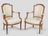 paire de fauteuils de style louis xv