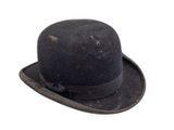 a black hat on a white background with a white background