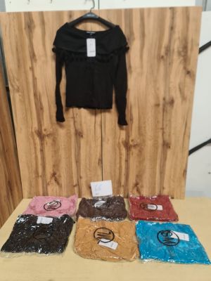 Lot d'environ 60 tops femme ? Assortiment color avec dtail…