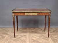 Table à écrire en bois plaqué à décor marqueté rehaussé d'él… (photo 2)