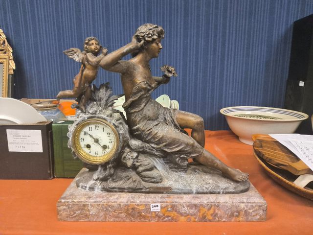 Louis GUILLEMIN (d’après). Pendule de cheminée en régule à décor ...