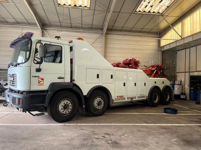 Dépanneuse MAN 35-414 PL 8/4 Méga 38 avec Bras de Remorquage