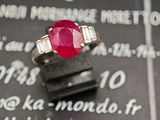 une image représentant une bague sertie d'un rubis