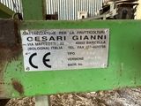 a sign on the back of a machine that says cesari giani