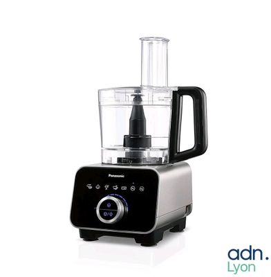 an image of a food processor on a white background