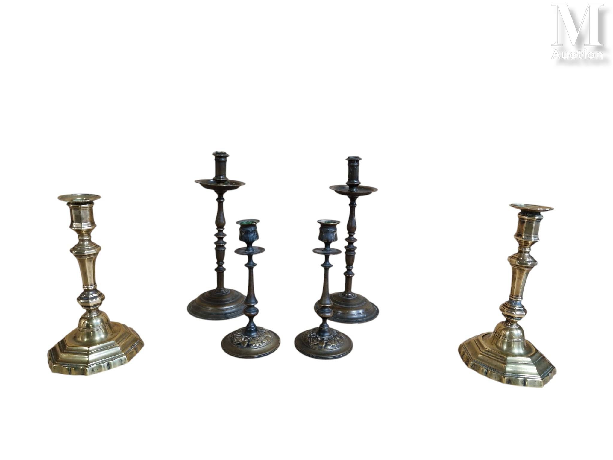 Trois paires de bougeoirs