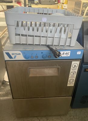un lave-vaisselle argenté et un lave-vaisselle bleu placés l'un à côté de l'autre
