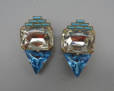 Paire de pendants d'oreilles de style Art Déco, forme géomét…