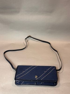 PIERRE CARDIN Sac baguette en tissu marine et metal doré, ba…
