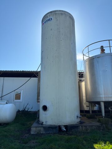 Cuve à sérum Hermex de 2015 30000 litres en résine 