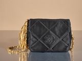 chanel black quilted leather flap bag with gold chain strap