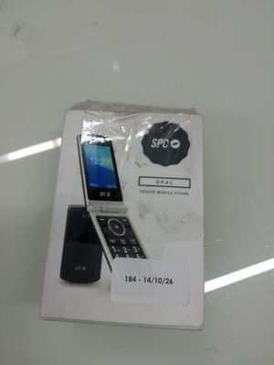 une boîte contenant un téléphone portable, posée sur une table