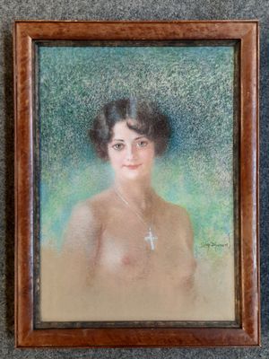 une peinture à l'huile représentant une femme avec une croix sur la poitrine