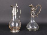 paire de vases anciens en verre plaqué argent sur fond noir