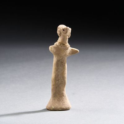 figurine représentant une femme