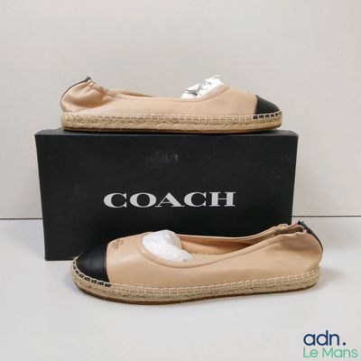Paire d'espadrilles COACH «Camryn » en cuir beige et noir av…