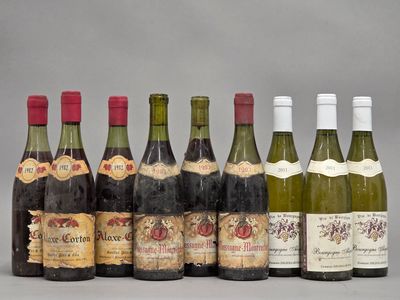 9 bouteilles. Comprenant : 3 bouteilles de Aloxe-Corton, Bou… - Photo 1