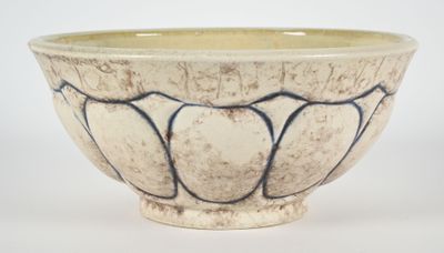 MOUGIN NANCY Coupe sur piédouche en céramique vernissée à dé…