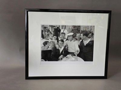 Luc FOURNOL (1931-2007). Alain DELON à la terrasse d'un café…
