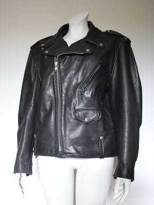 PERFECTO by SCHOTT USA taille 44 en cuir noir