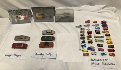 "COLLECTION – LOT DE PLUS D’UNE QUARANTAINE DE VEHICULES MIN… - Photo 1