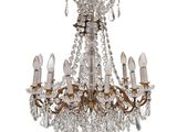 an image of a chandelier with many lights hanging from it