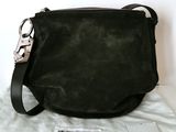 Sac à bandoulière Burberry en cuir noir avec finitions argentées