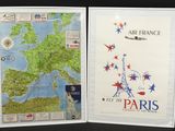 deux cartes encadrées de la France et de la France exposées