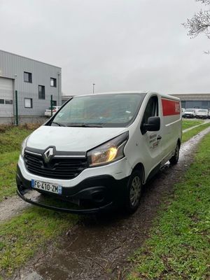 Renault Trafic 3 - Immatriculation (A) : FG-410-ZM