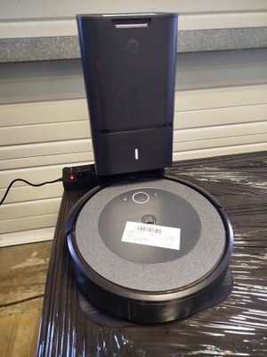 1 Aspirateur robot de marque IROBOT - Modèle : Roomba I5+ i5…