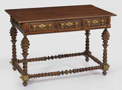 an old wooden table with two drawers and a drawer on top of it