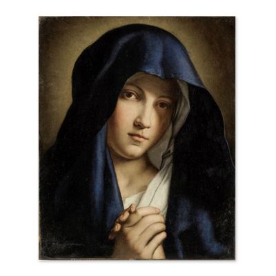 un tableau représentant une femme vêtue d'une robe bleue tenant un chapelet