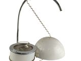 l'image d'une lampe posée sur une table