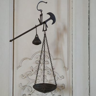 EMPIRE OTTOMAN, XIXe siècle Balance dite romaine en bronze, … - Photo 1